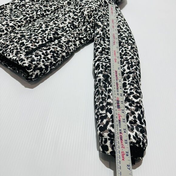 Protest Dante Puffer Ski Snow Jacket Black White Coat Size S NWOT - Picture 16 of 16